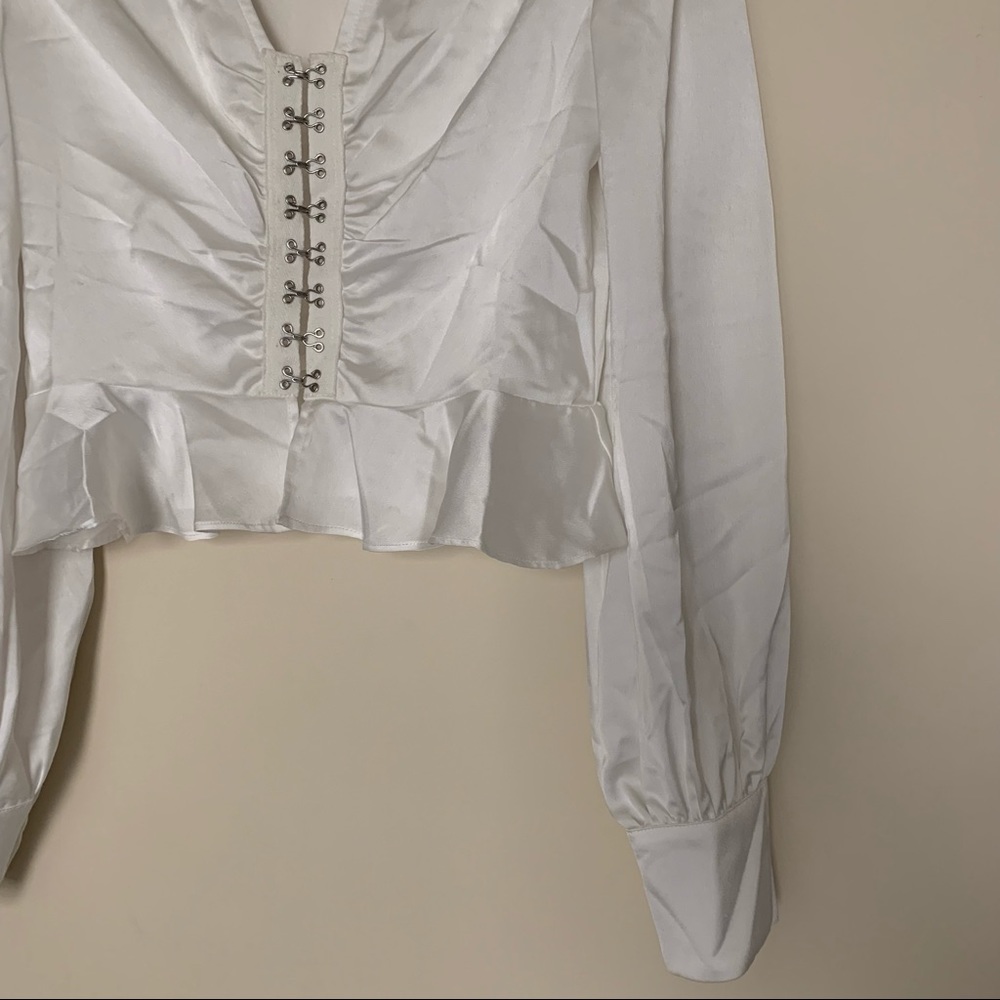 Vintage inspired white dress shirt.